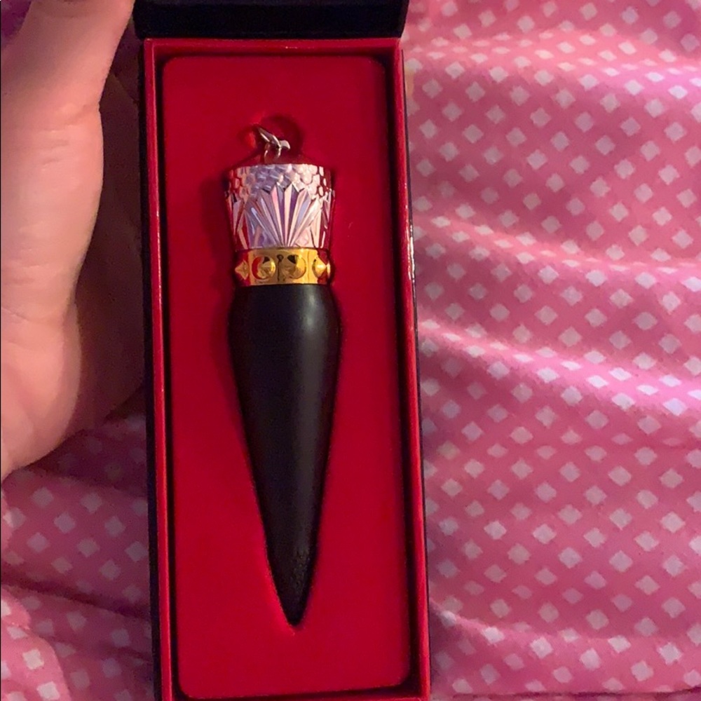 Christian loubotin lipstick